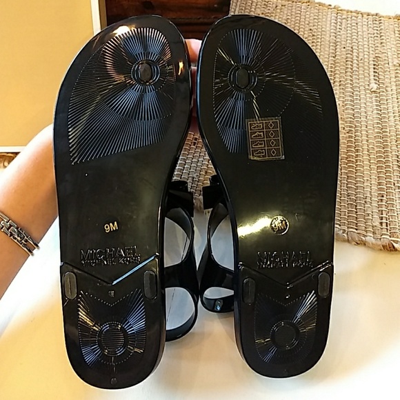 *1 LEFT* MK Black Bow Jelly Sandle - Picture 4 of 7